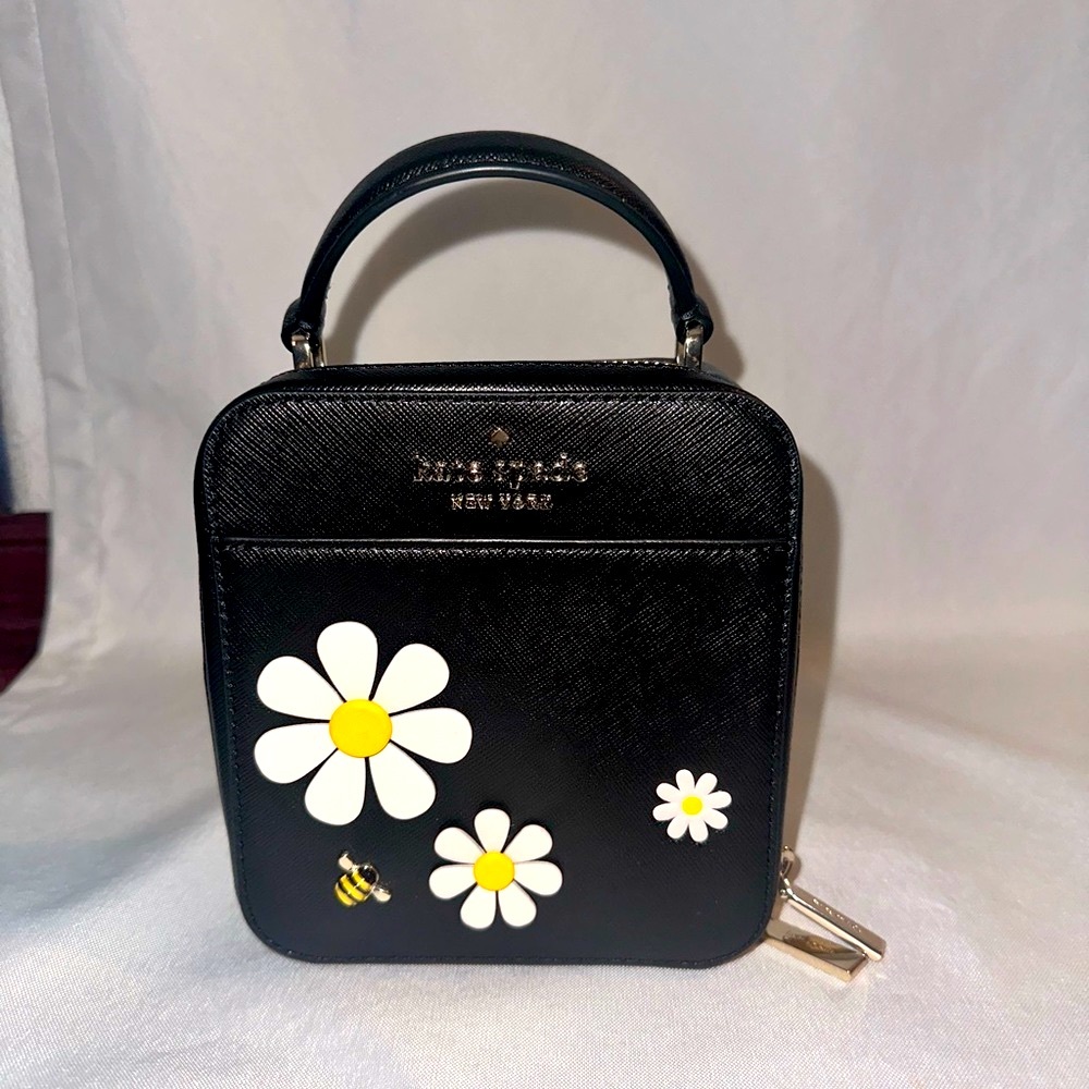 Kate Spade Daisy Flower Vanity Crossbody Bag Gem